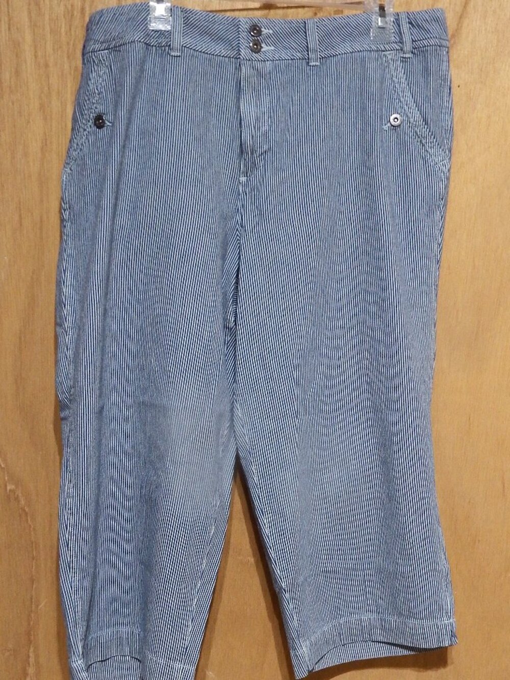 Faded Glory Women's striped capri, size 18W